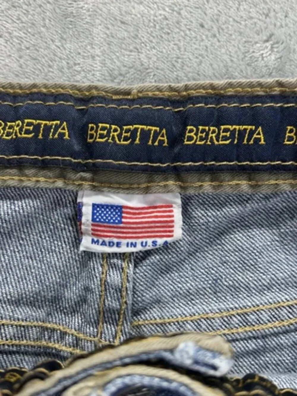 Beretta Jeans Mens 38x28 Straight Leg Made in USA Dark Wash Casual